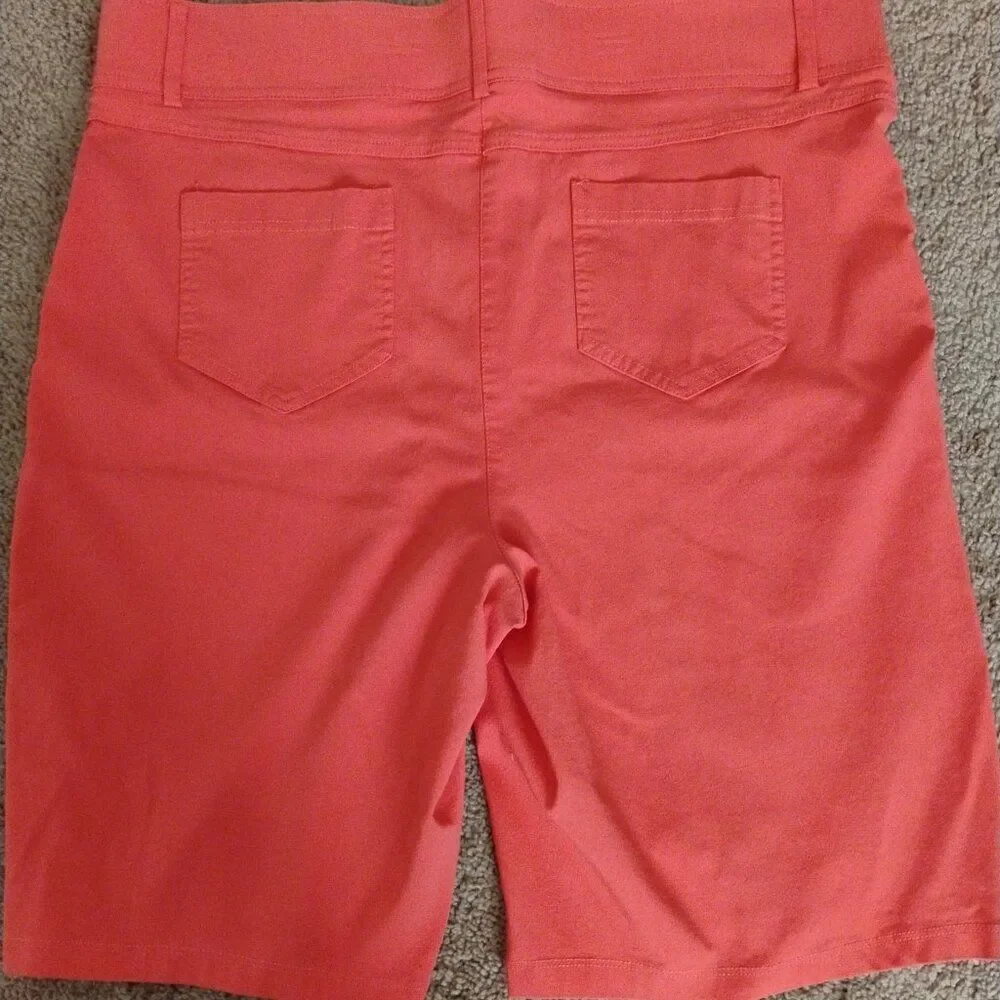 89th + Madison Coral Stretch Waste Shorts Size 20W